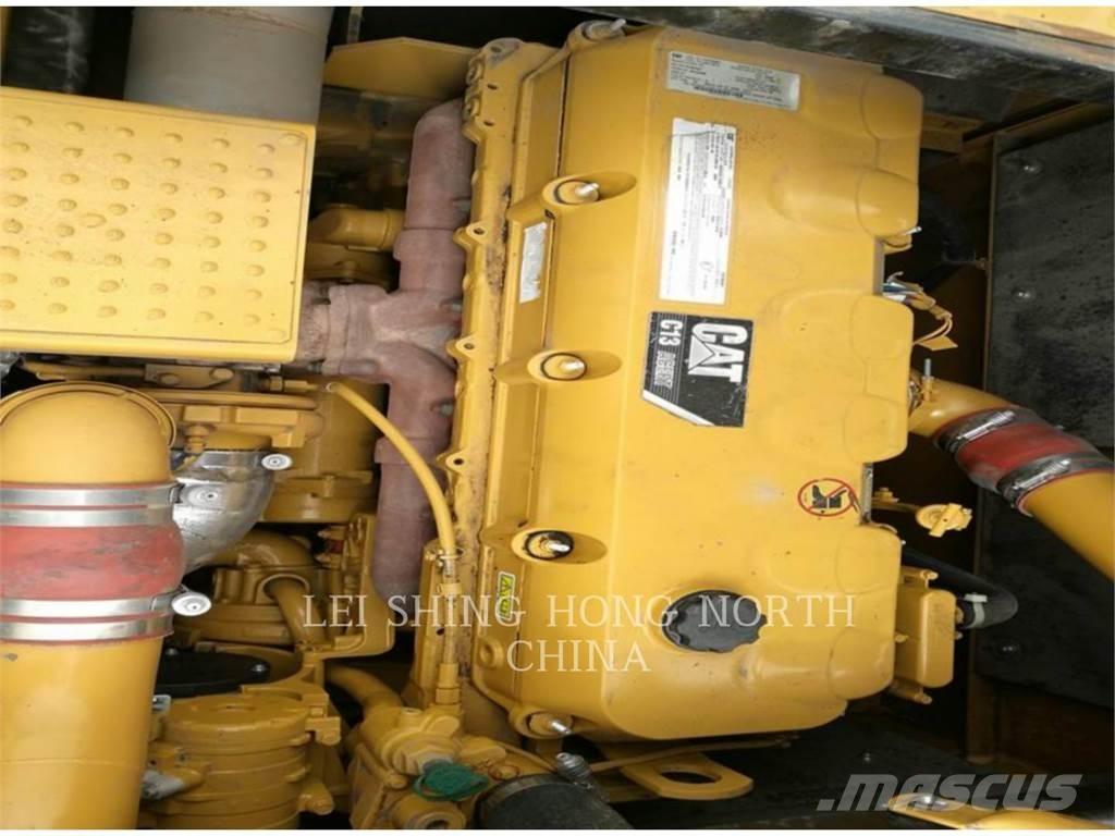 CAT 349D2 Bandgrävare