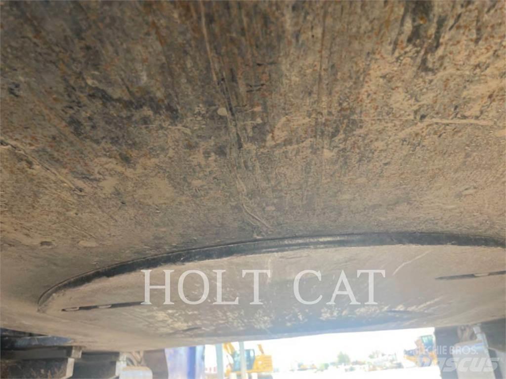 CAT 352 11 TC Bandgrävare