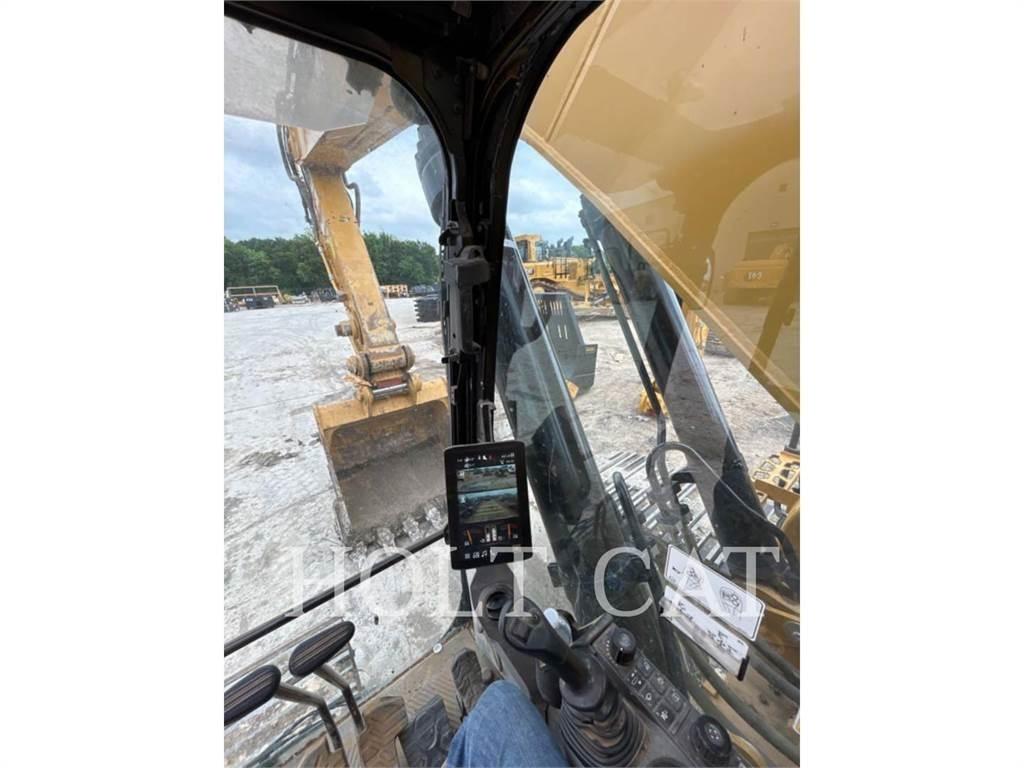 CAT 352 11 TC Bandgrävare