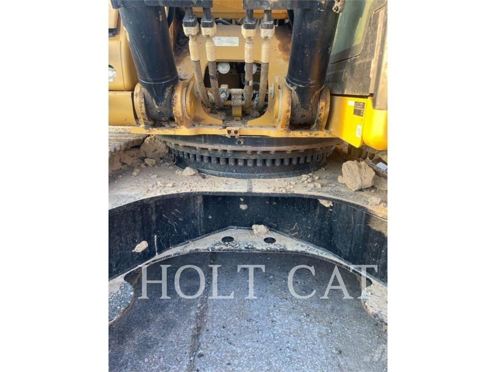 CAT 352 11 TC Bandgrävare