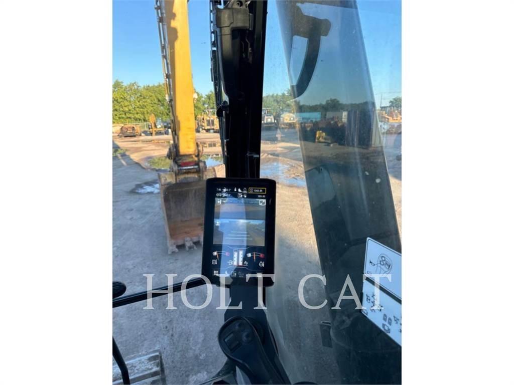 CAT 352 12 TC Bandgrävare