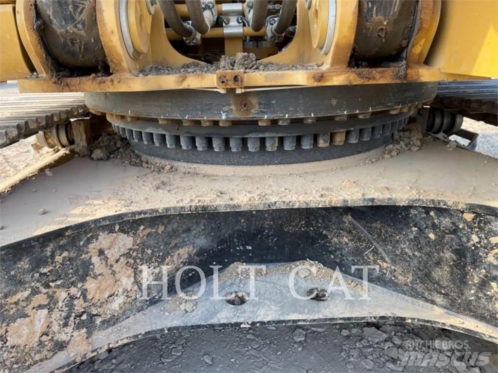CAT 352 12 TC Bandgrävare