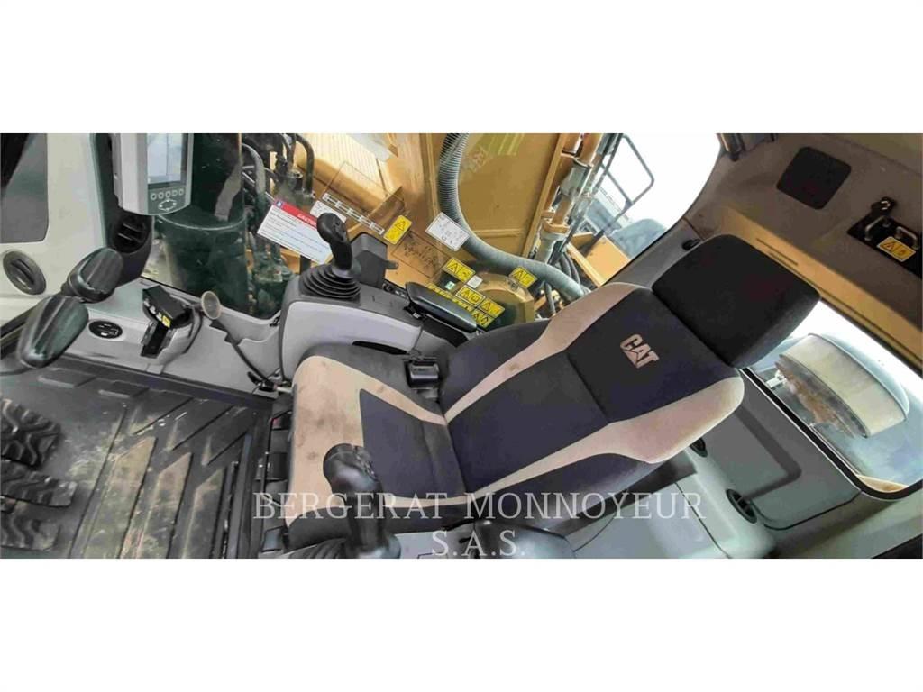 CAT 352F Bandgrävare