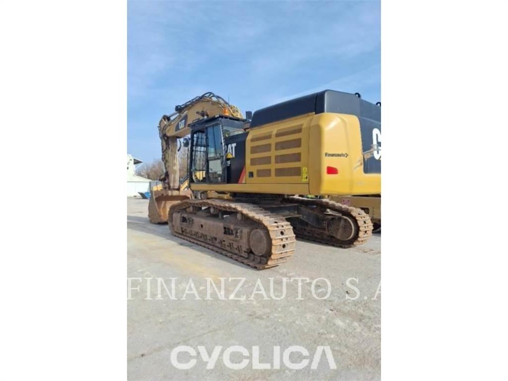 CAT 352FL Bandgrävare