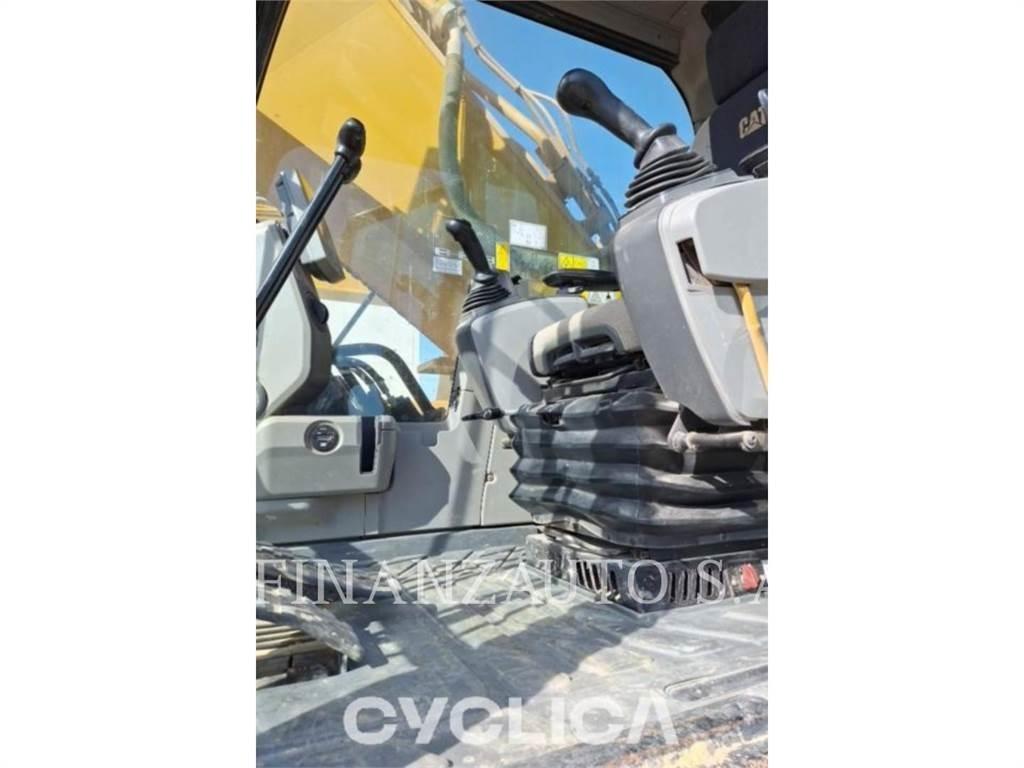 CAT 352FL Bandgrävare