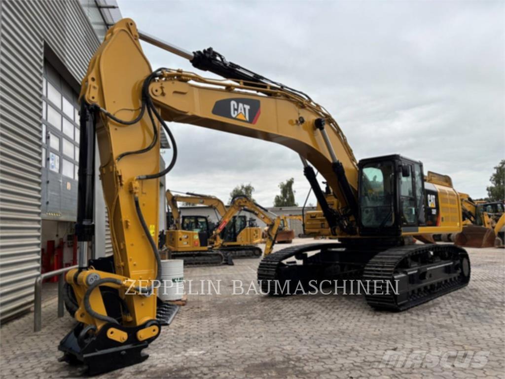 CAT 352FL Bandgrävare