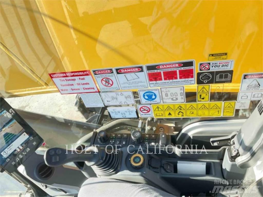 CAT 374 Bandgrävare