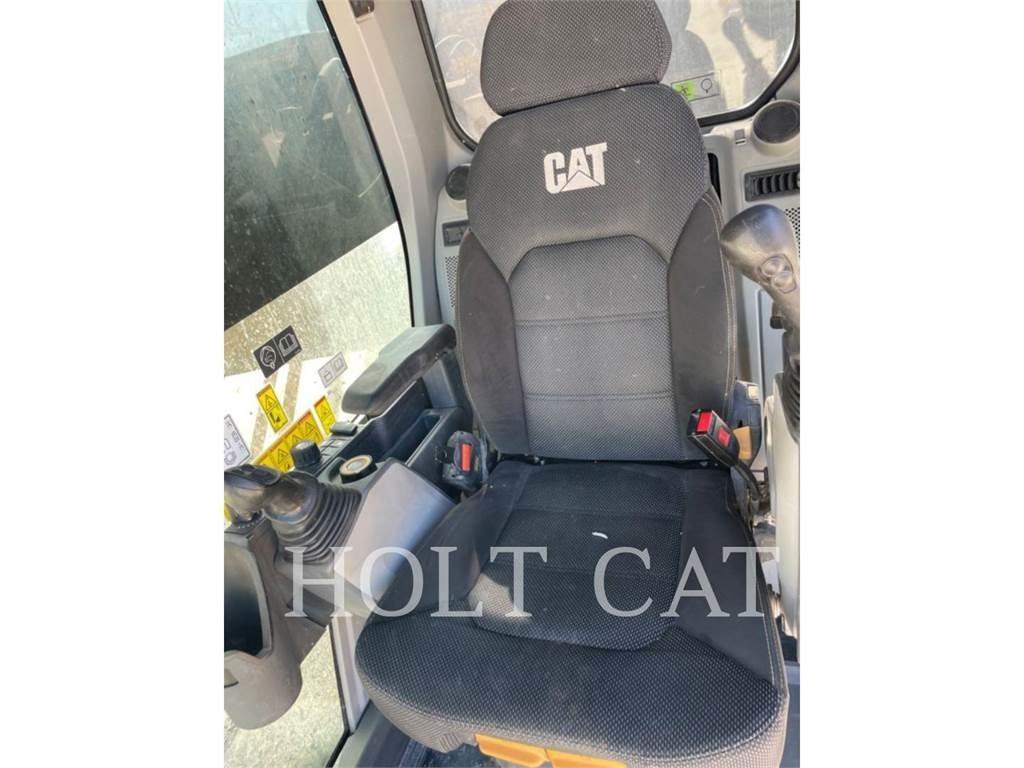 CAT 374 Bandgrävare