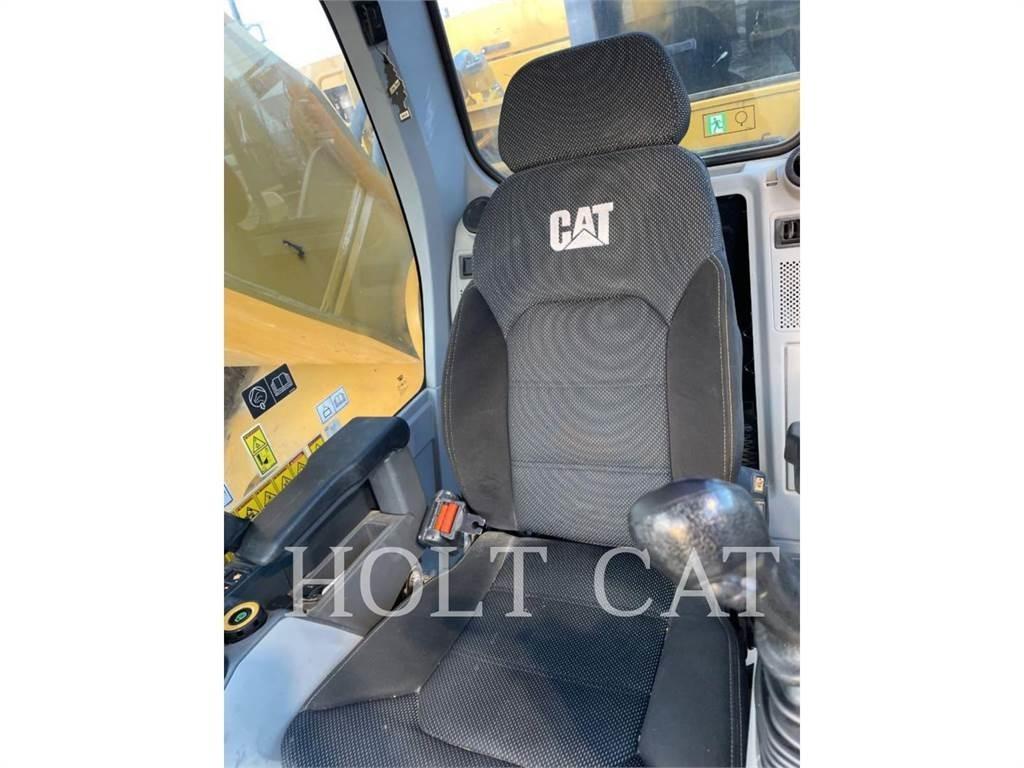 CAT 374 Bandgrävare