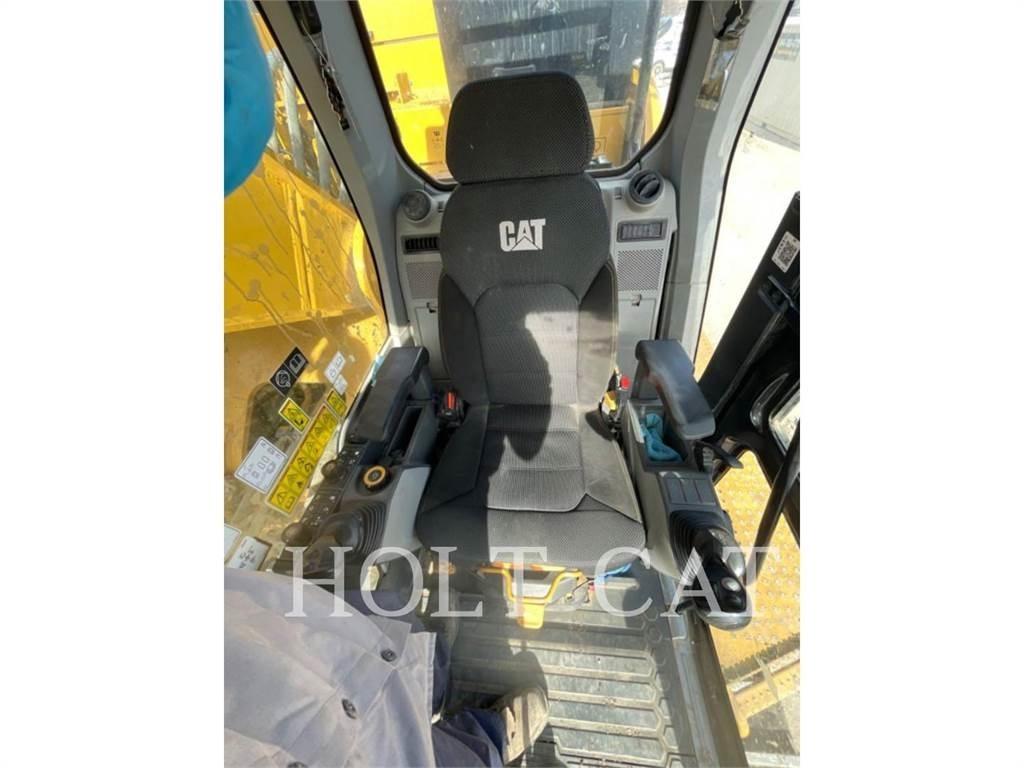 CAT 374 Bandgrävare