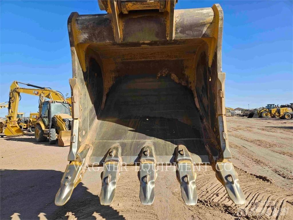 CAT 374 Bandgrävare