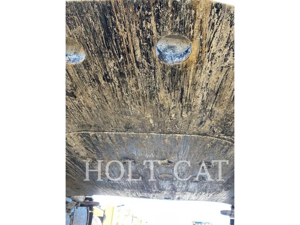 CAT 374 Bandgrävare