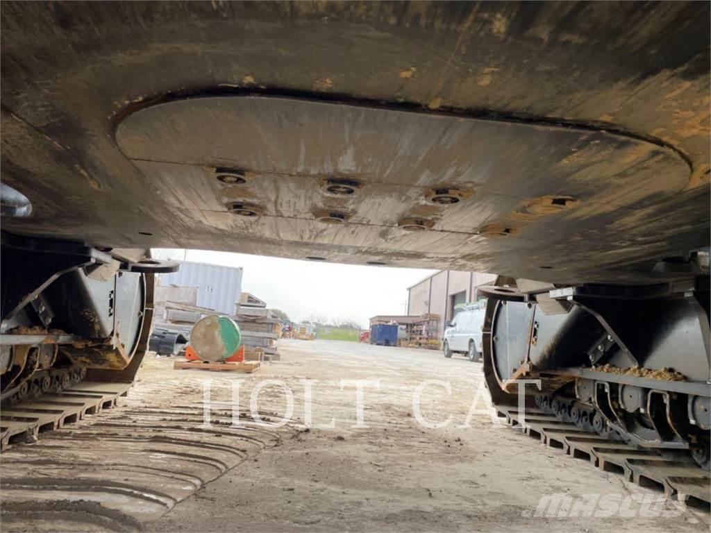 CAT 374 Bandgrävare