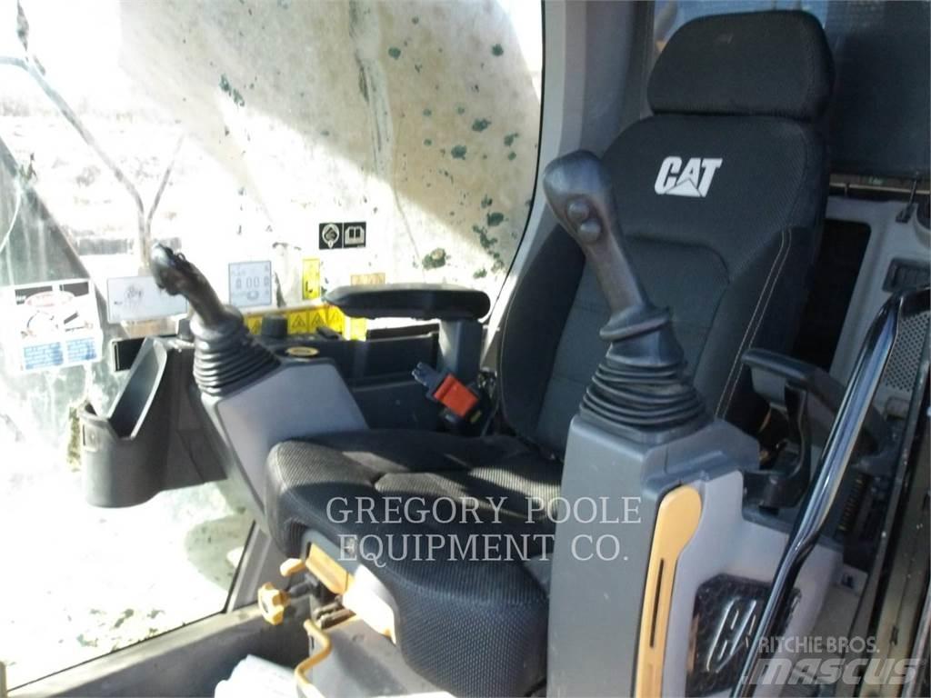 CAT 374-07 Bandgrävare