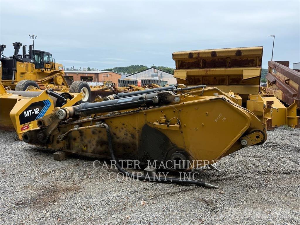 CAT 374-07 Bandgrävare