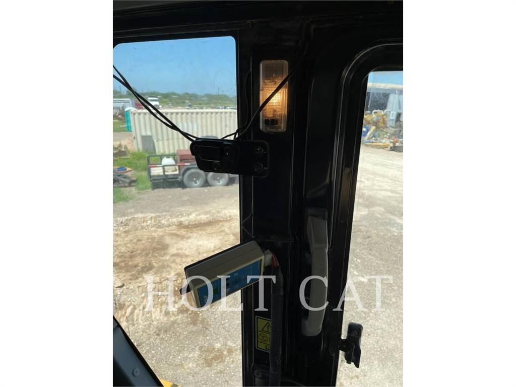 CAT 374FL Bandgrävare