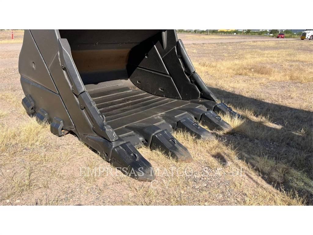 CAT 390DL Bandgrävare