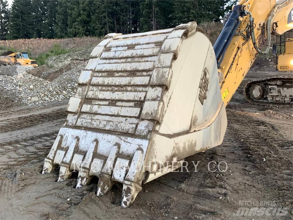 CAT 390F Bandgrävare