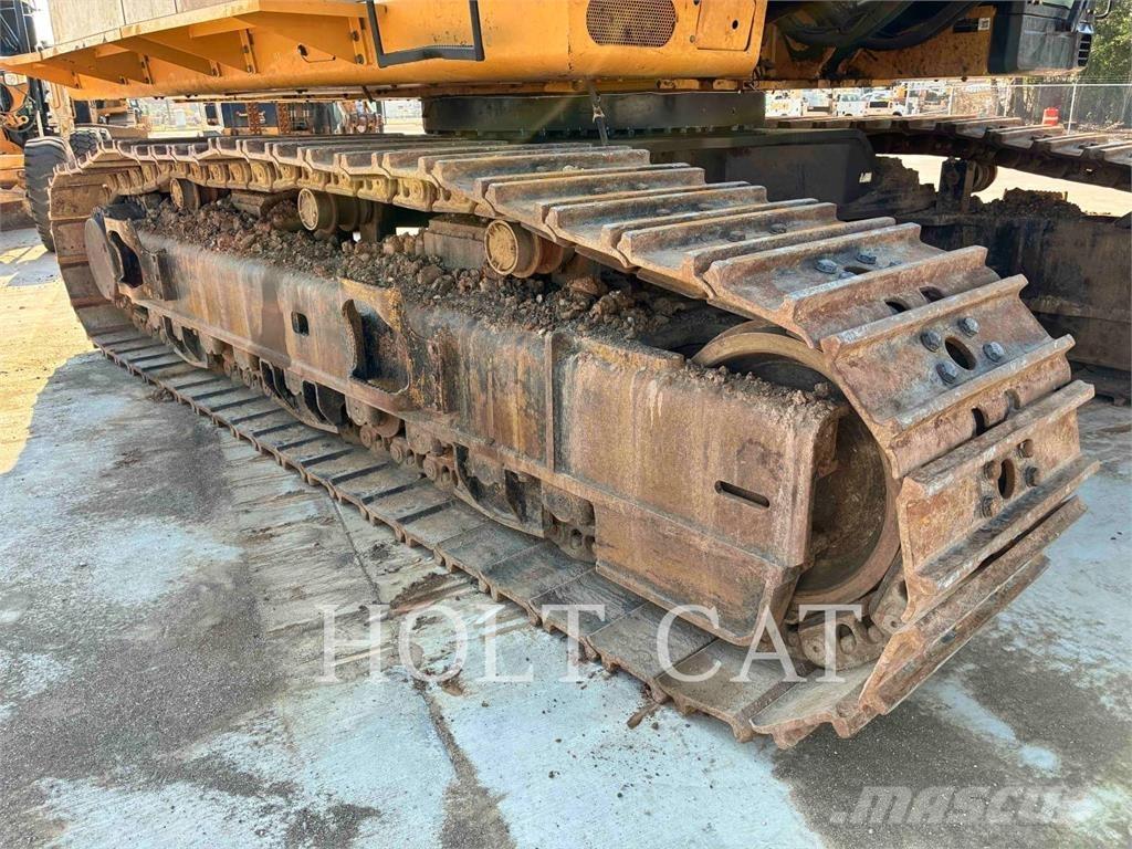 CAT 390FL Bandgrävare