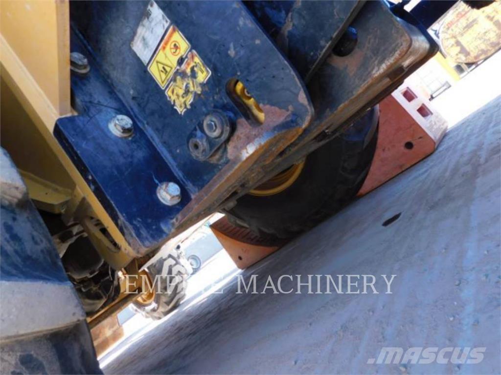 CAT 415F2 IL Hjullastare