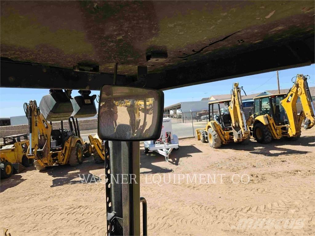 CAT 416F2 4WDS Grävlastare