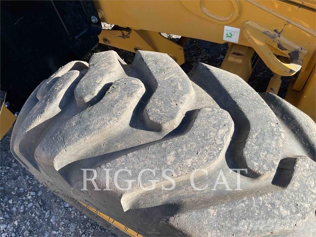 CAT 420 4AEM Grävlastare