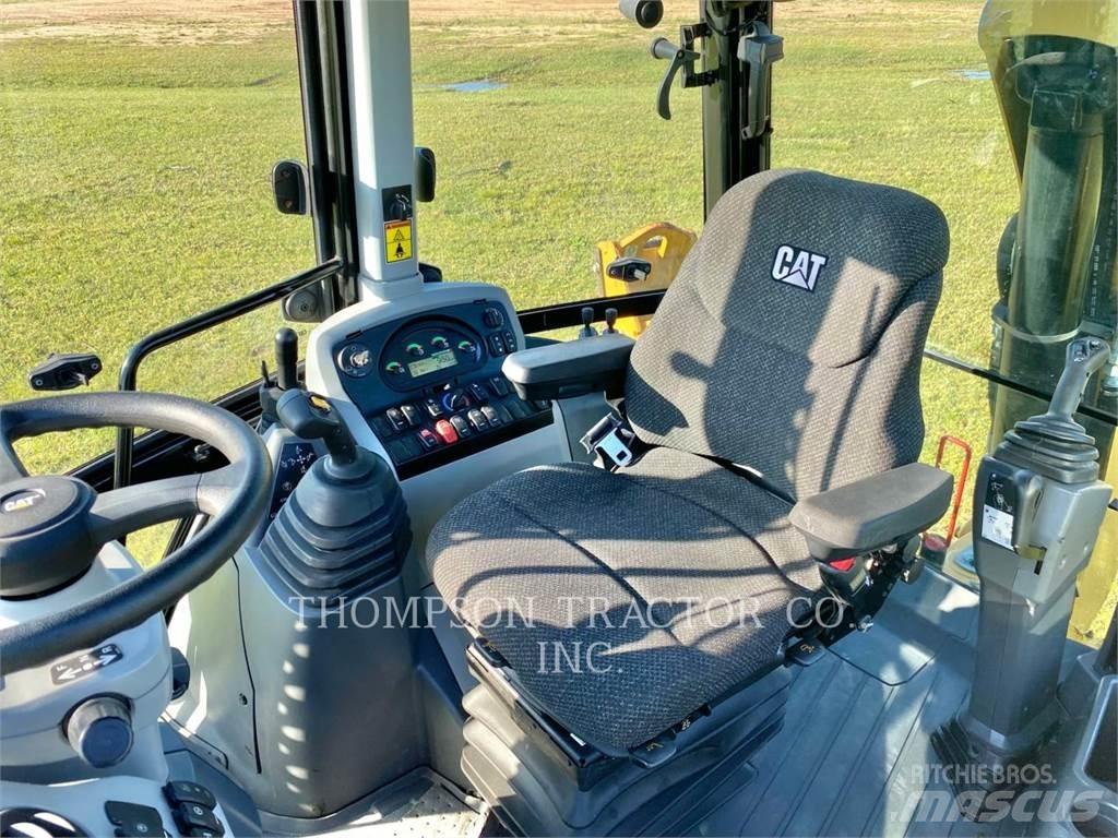 CAT 420F2 Grävlastare