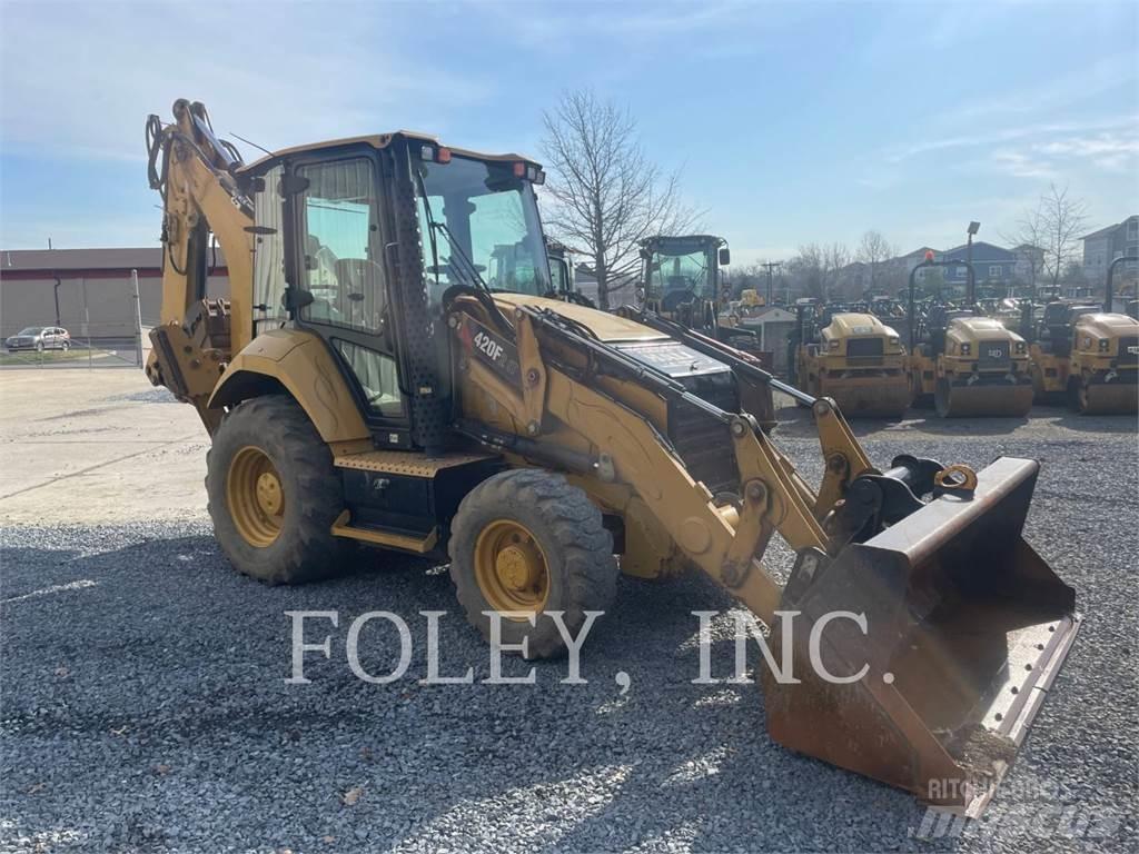 CAT 420F2IT Grävlastare