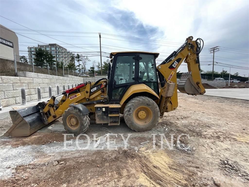 CAT 420F2IT Grävlastare