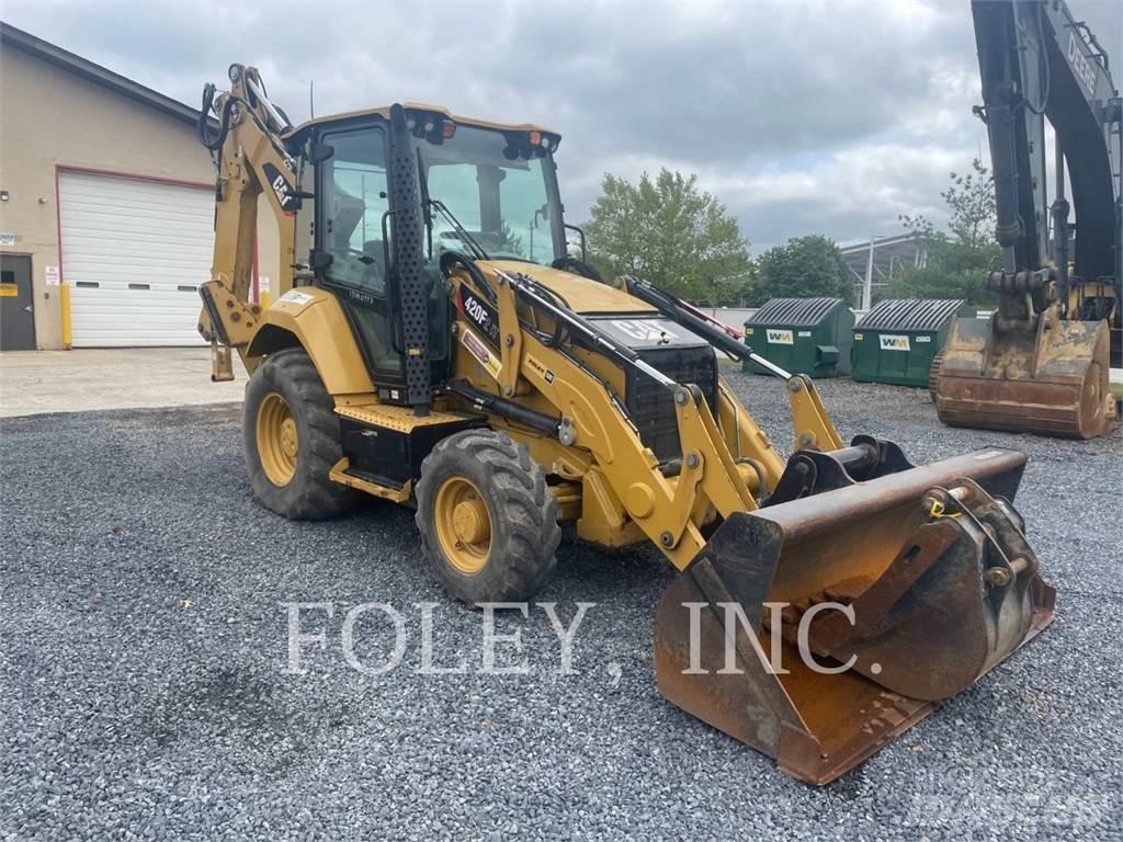 CAT 420F2IT Grävlastare