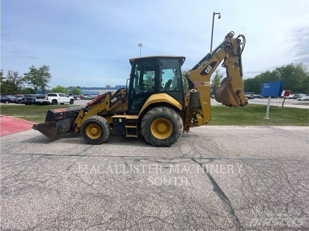 CAT 420F2IT Grävlastare