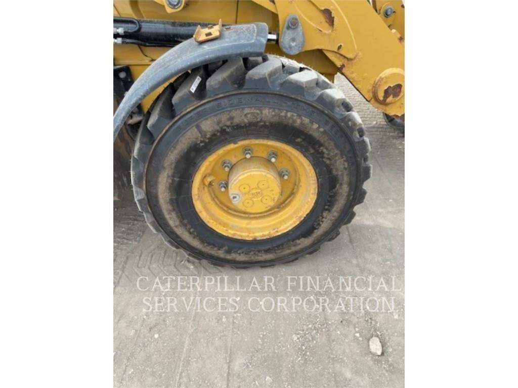CAT 420F2IT Grävlastare