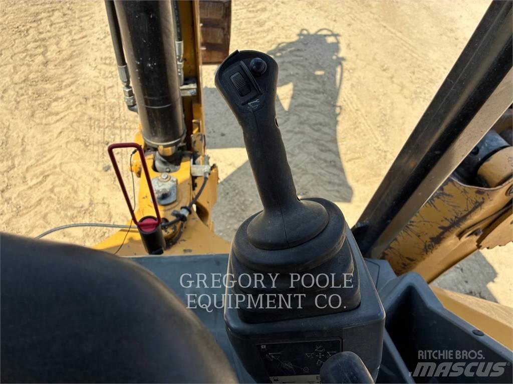 CAT 420F2IT Grävlastare
