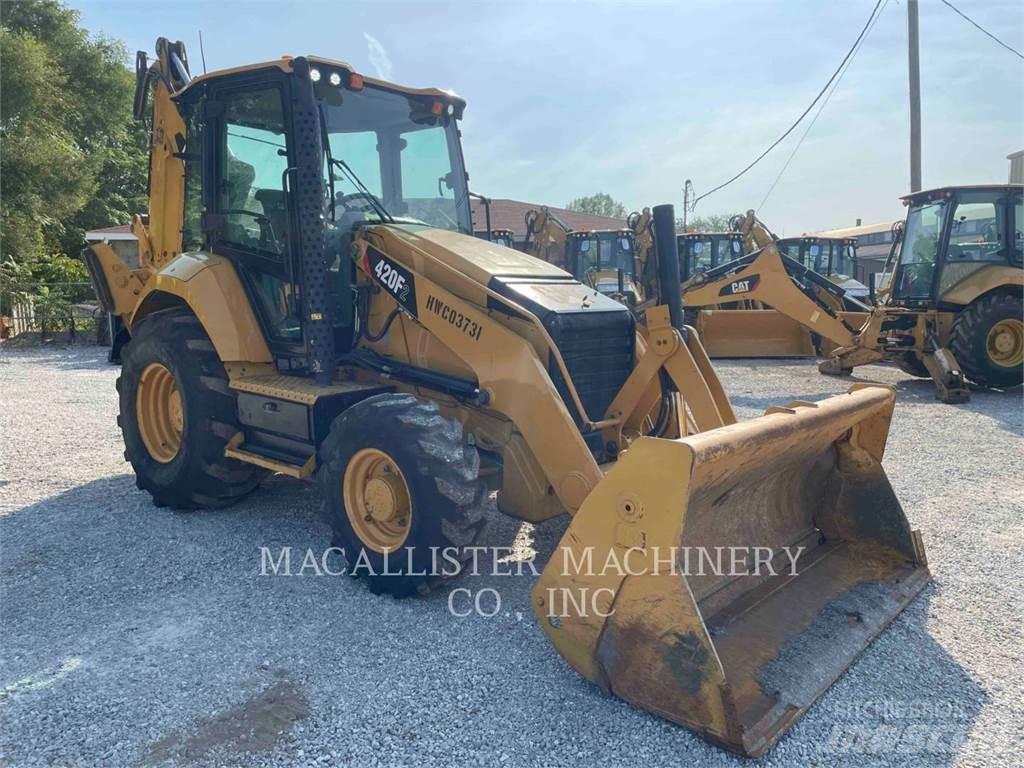 CAT 420F2ST Grävlastare