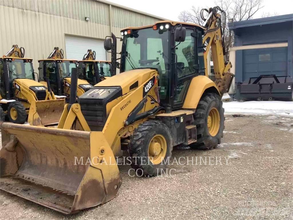 CAT 420F2ST Grävlastare