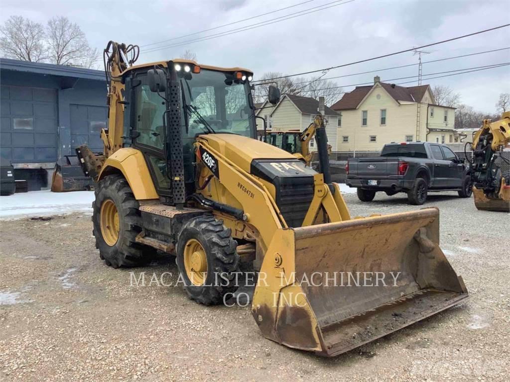 CAT 420F2ST Grävlastare
