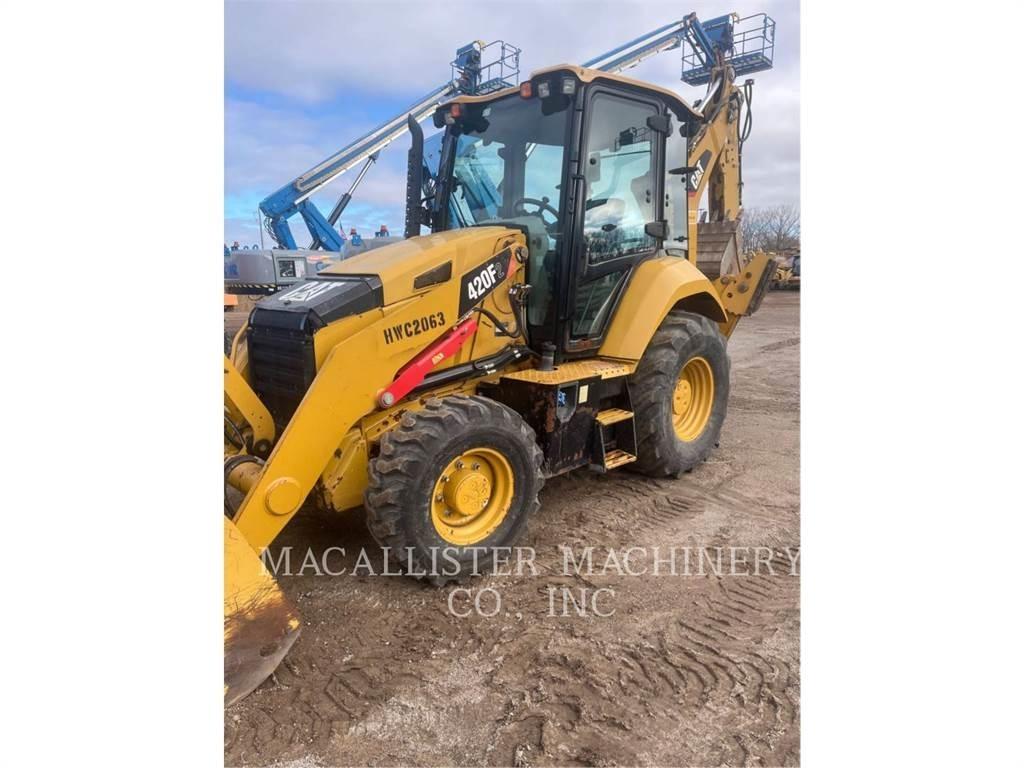 CAT 420F2ST Grävlastare