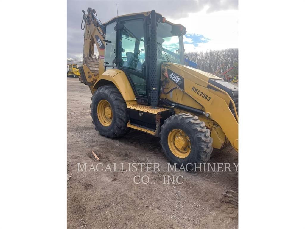 CAT 420F2ST Grävlastare