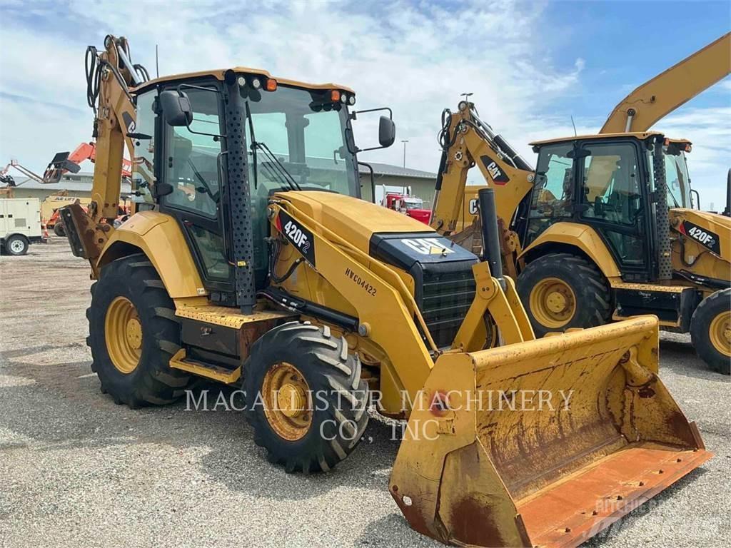 CAT 420F2ST Grävlastare