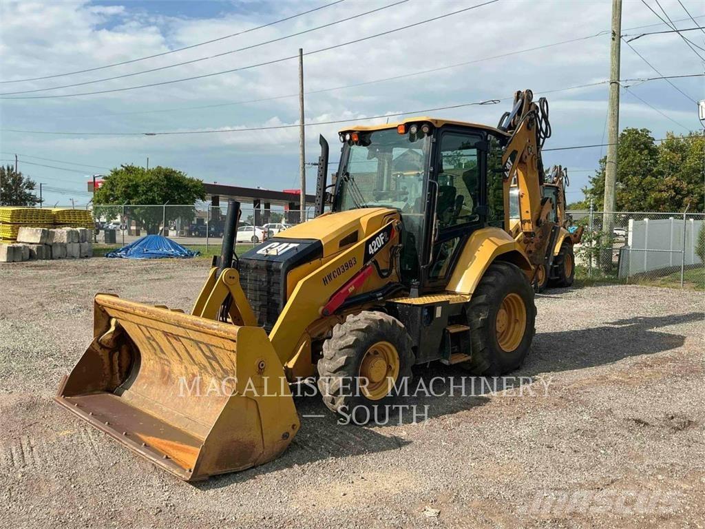 CAT 420F2ST Grävlastare