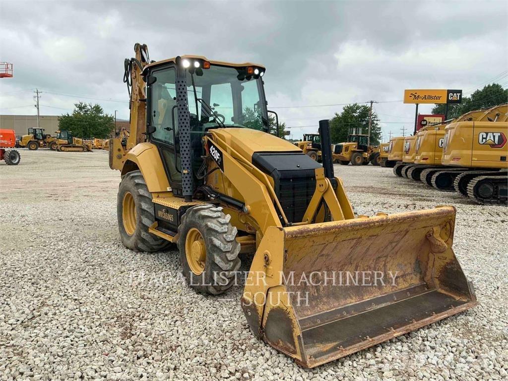 CAT 420F2ST Grävlastare