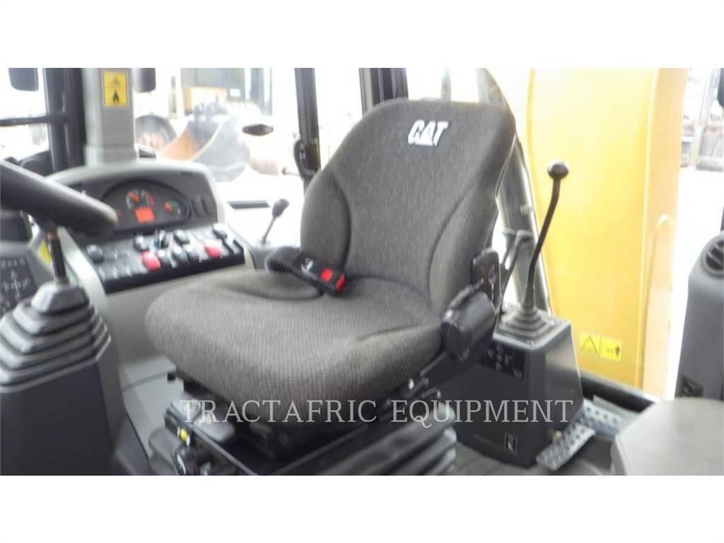 CAT 426F2LRC Grävlastare