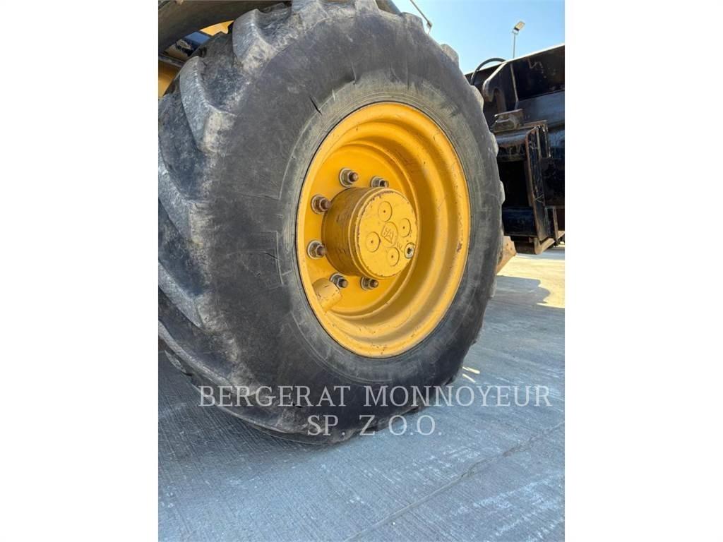 CAT 432F2 Grävlastare
