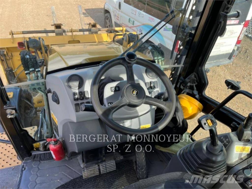 CAT 432F2 Grävlastare