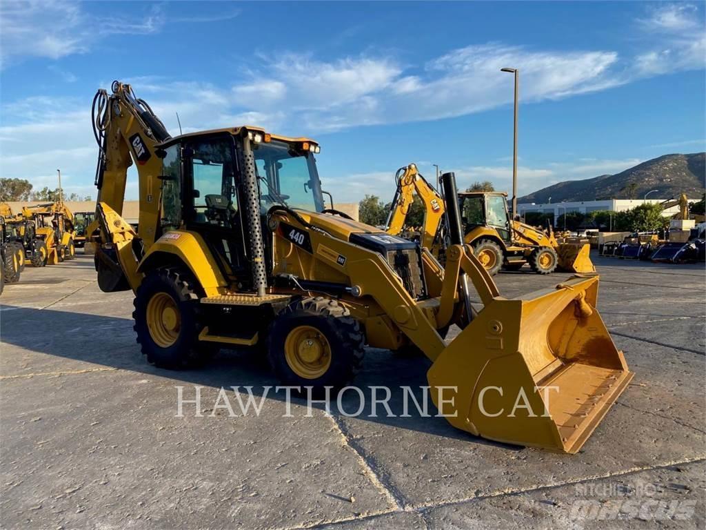CAT 440 Grävlastare