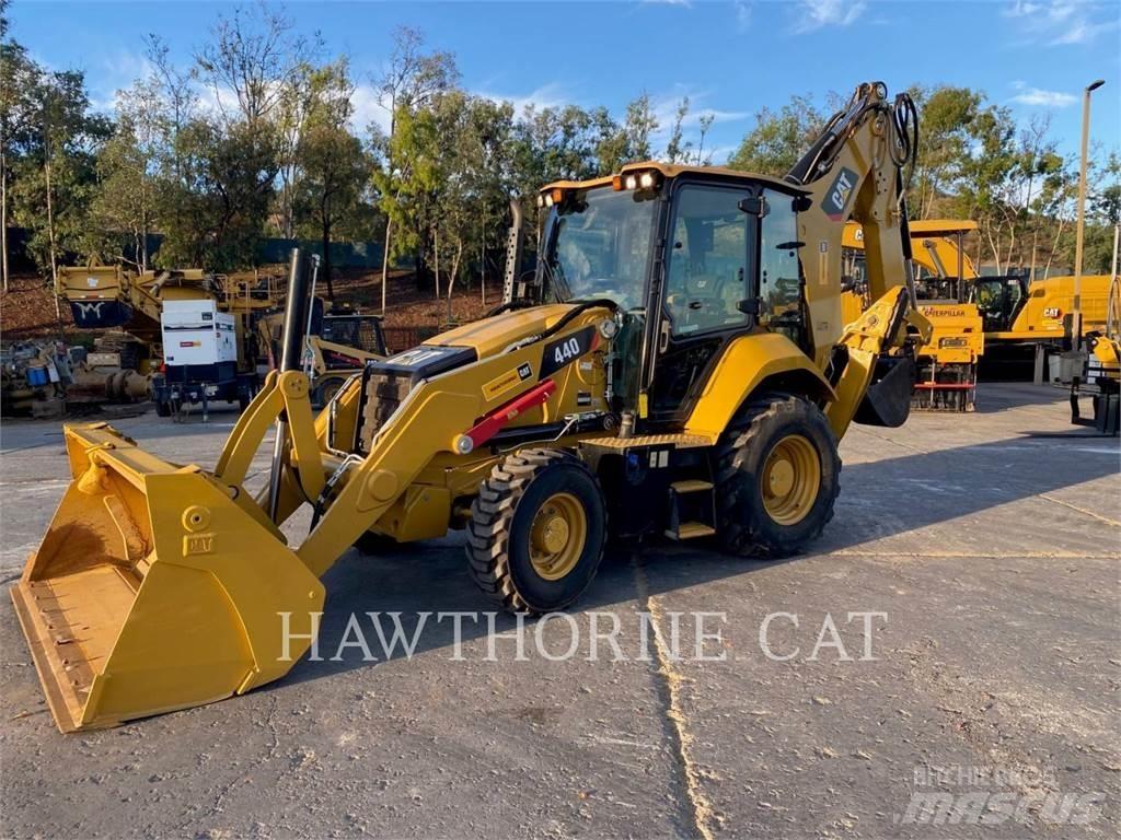 CAT 440 Grävlastare