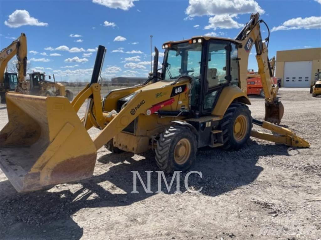 CAT 440 Grävlastare