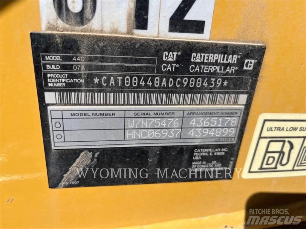 CAT 440 Grävlastare