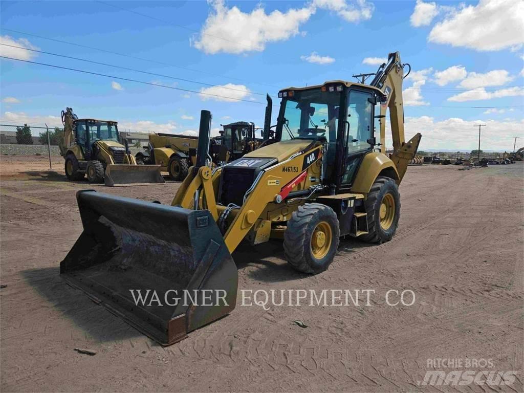 CAT 440 Grävlastare