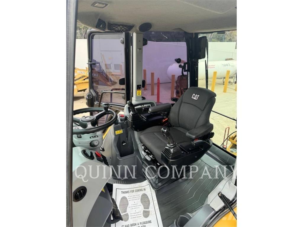 CAT 450 Grävlastare
